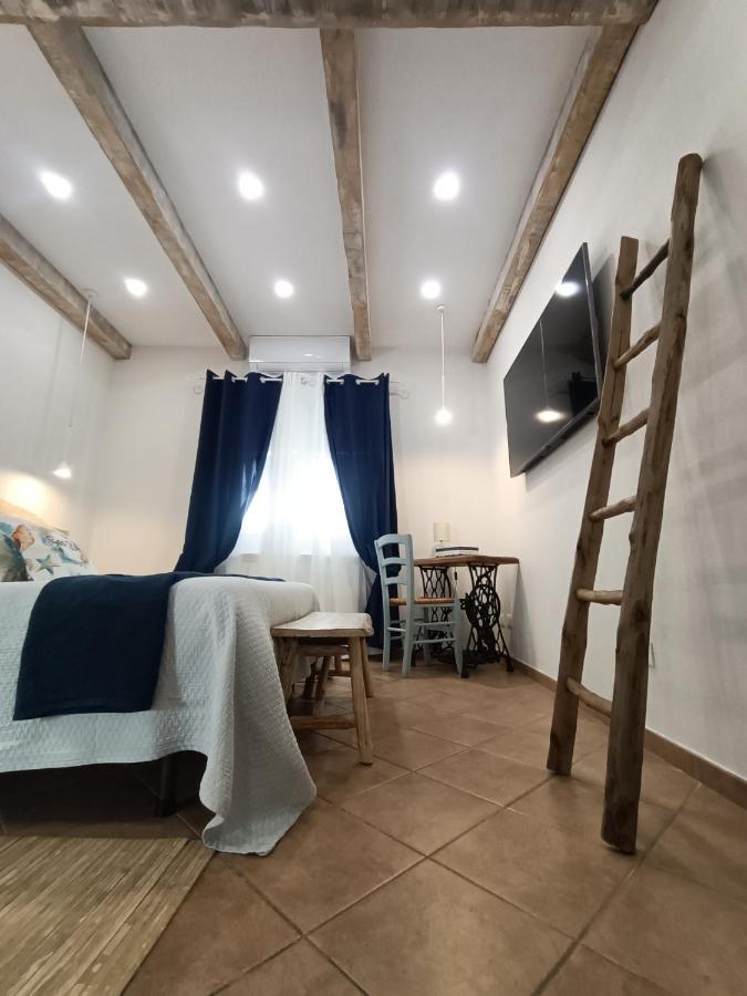임페리아 Chez Luis 아파트 외부 사진